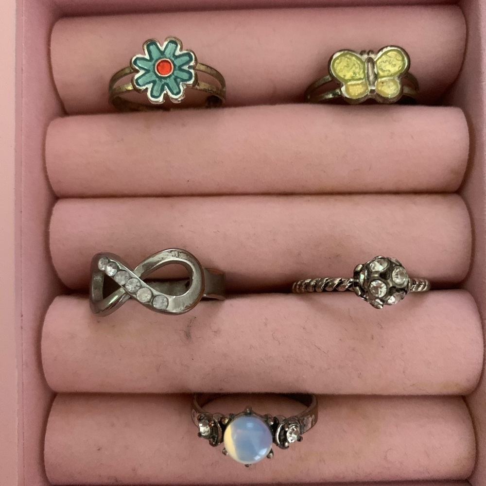 Rings - Picture 5 of 5